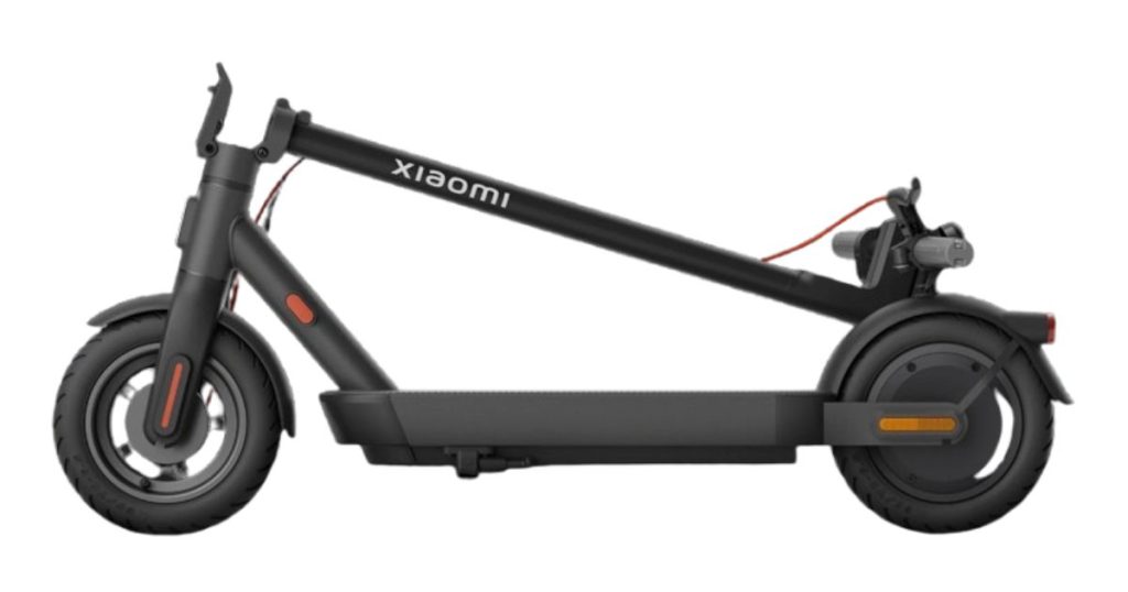sklopljeni električni romobil model Xiaomi mi 4 pro
